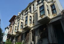 The Oracle of Siphnos